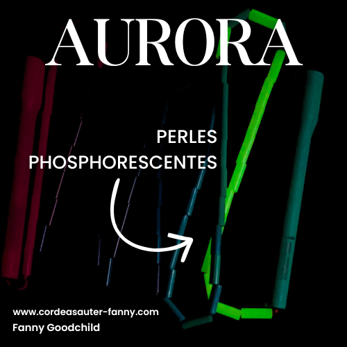 aurora - corde à sauter avec perles phosphorescentes - fanny goodchild jump rope (3)